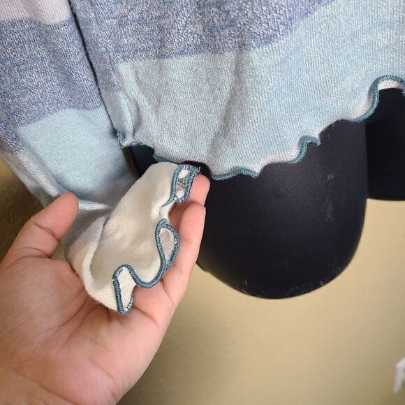 NWT Love Fire Striped Mockneck Top - Picture 4 of 9